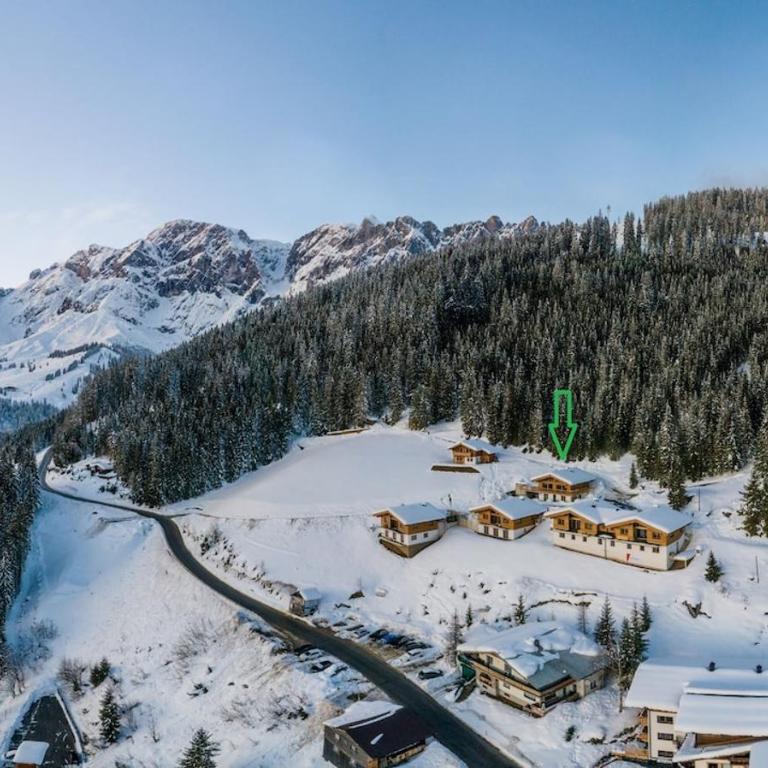 Dolomite Refuge Apartment with Balcony and Easy Slope Access - Appartement Deluxe - 15