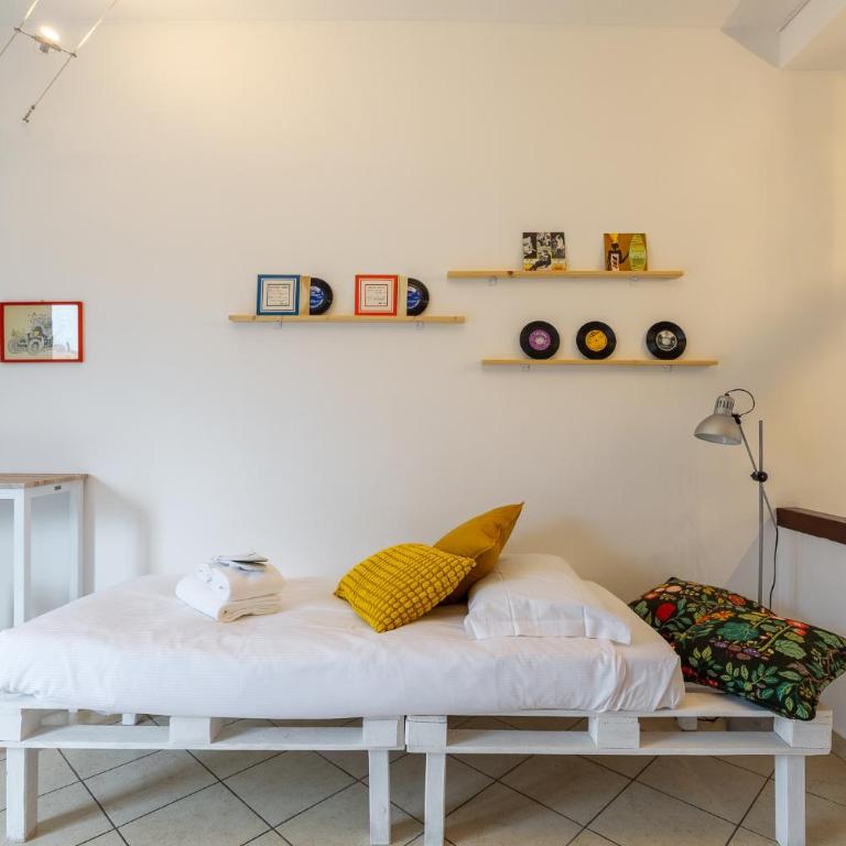 Greens & Sun - Santa Giulia - 5 min to M3 & Train Station by InnStay - Appartamento con 2 Camere da Letto - 6