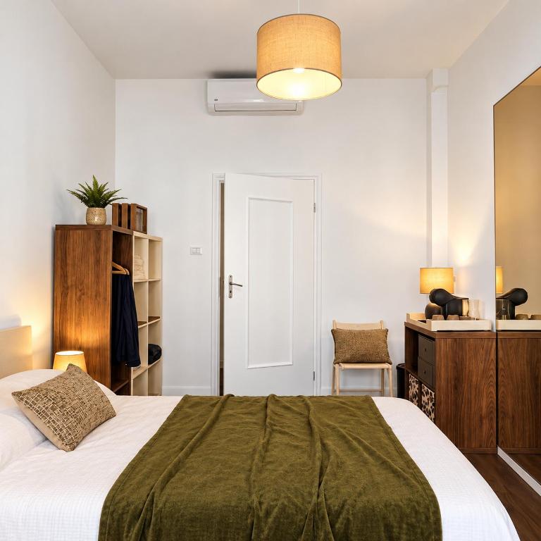 BE IN BO! Be in Bologna, your room between the city center, central station and fair district - Camera Matrimoniale - 6