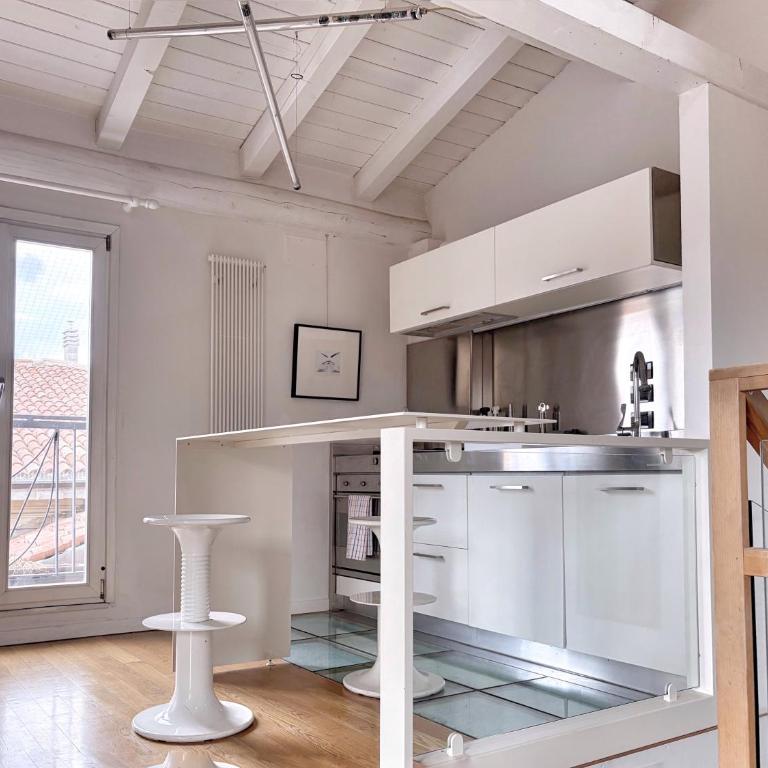 URNEST San Vitale Deluxe - Appartamento con 1 Camera da Letto - 32