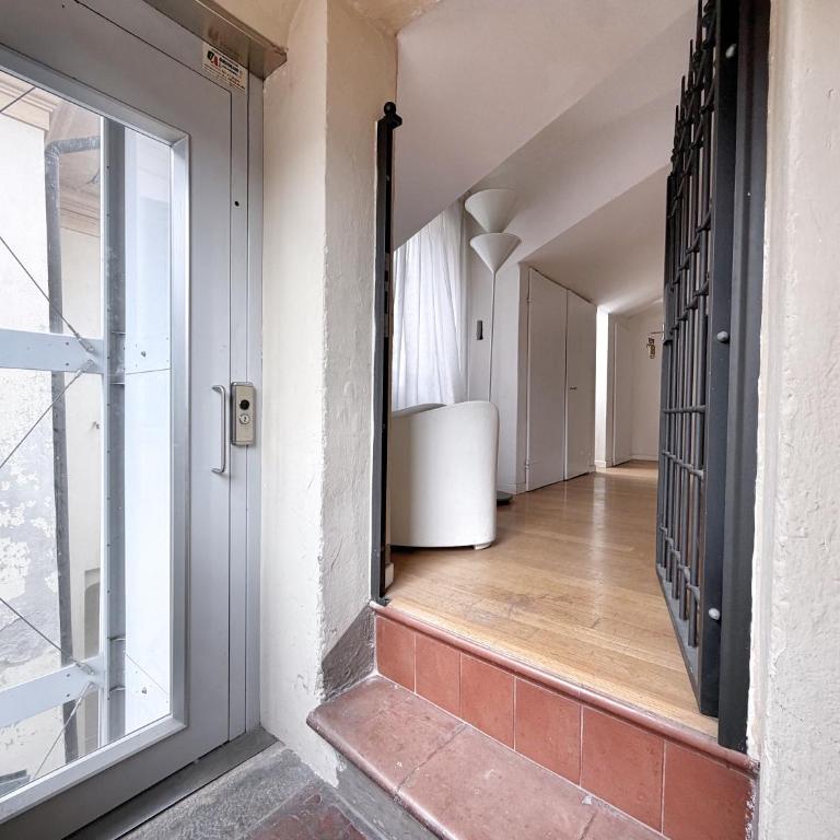 URNEST San Vitale Deluxe - Appartamento con 1 Camera da Letto - 4