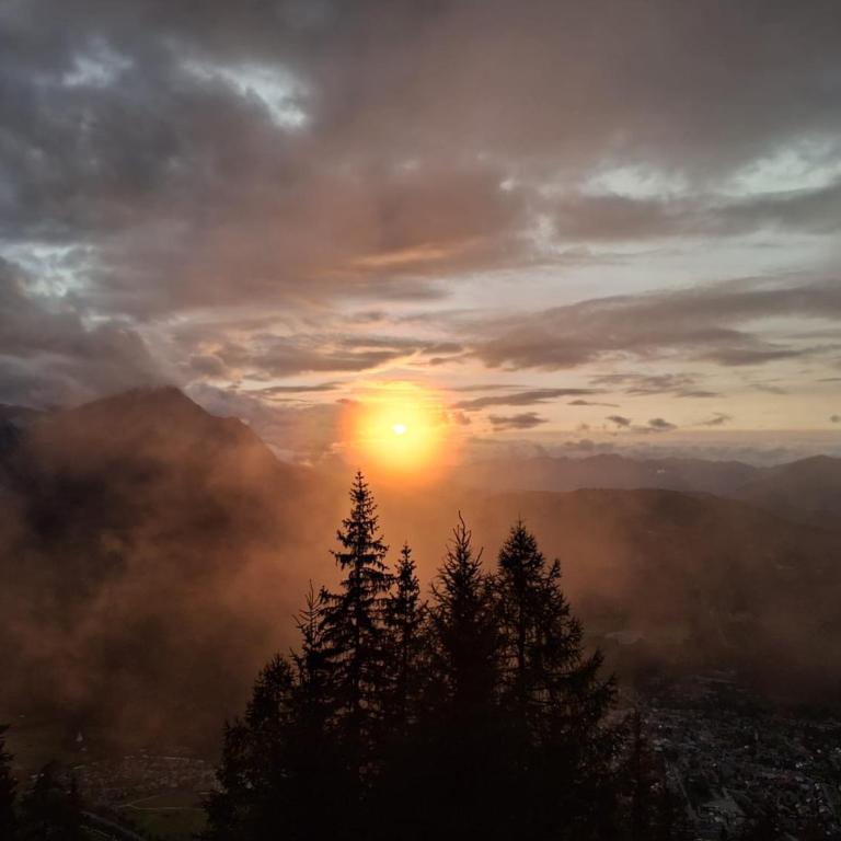 Ferienwohnung Burgbergblick - Deluxe-Apartment mit 2 Schlafzimmern und Gartenblick - 14