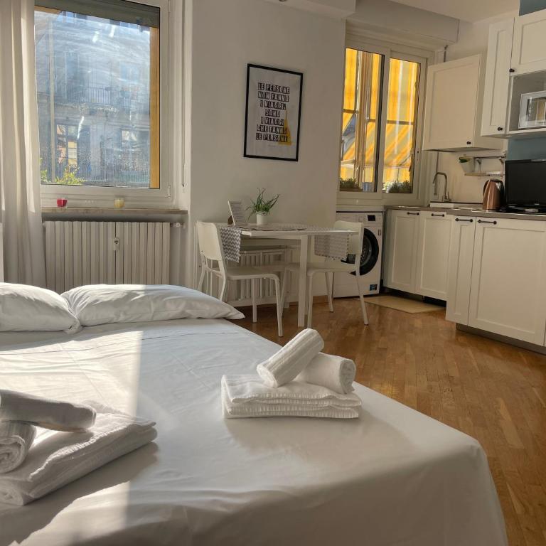 Torino Porta Nuova Cozy Balcony Apartment - Appartamento con 1 Camera da Letto - 3