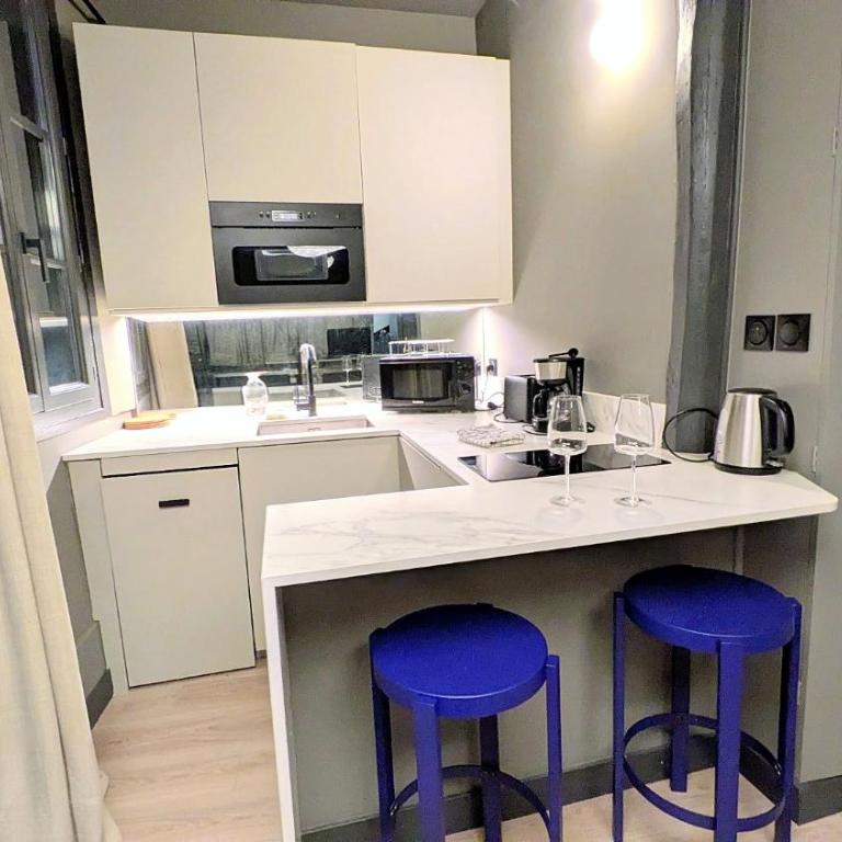 Maison LARIVEY 21 - Studio Apartment with One Double Bed - 6