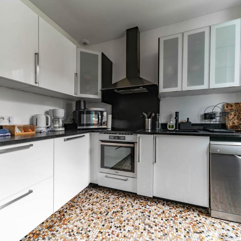 Très Grande Maison Germot - Jusqu'à 18 personnes - Maison 7 Chambres - 31