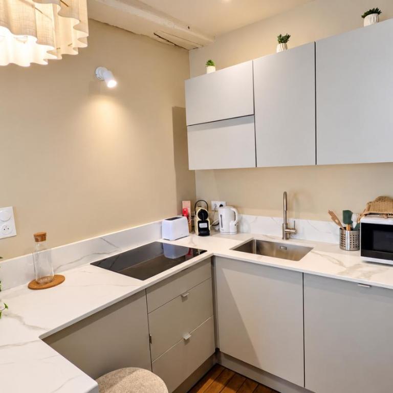 Maison LARIVEY 21 - Studio Apartment with One Double Bed - 16