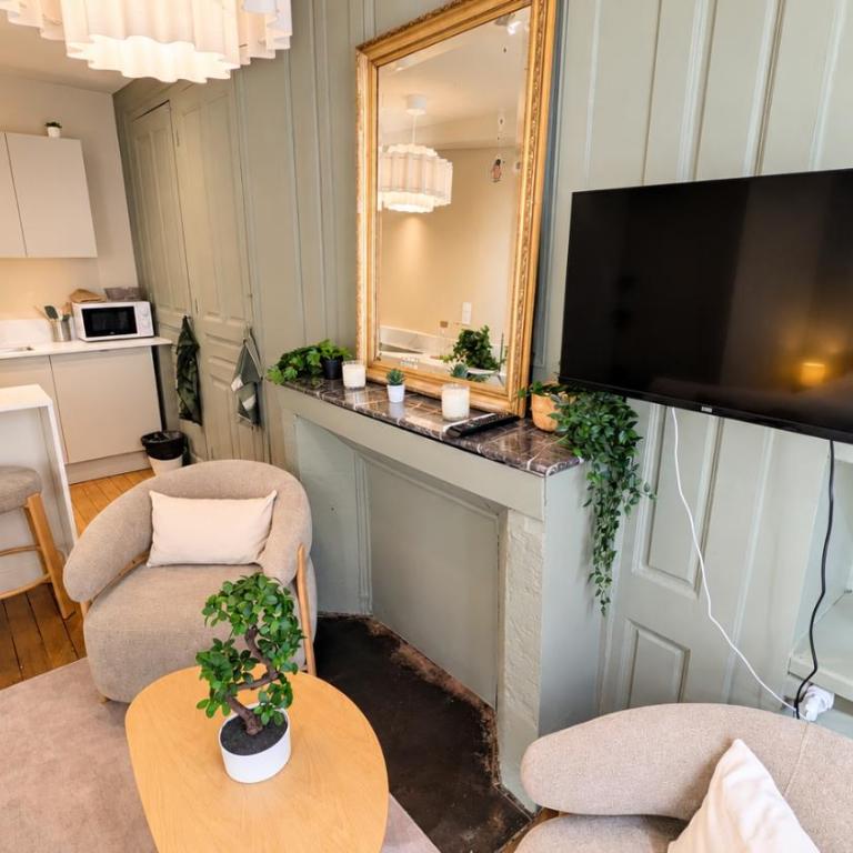 Maison LARIVEY 21 - Studio Apartment with One Double Bed - 18