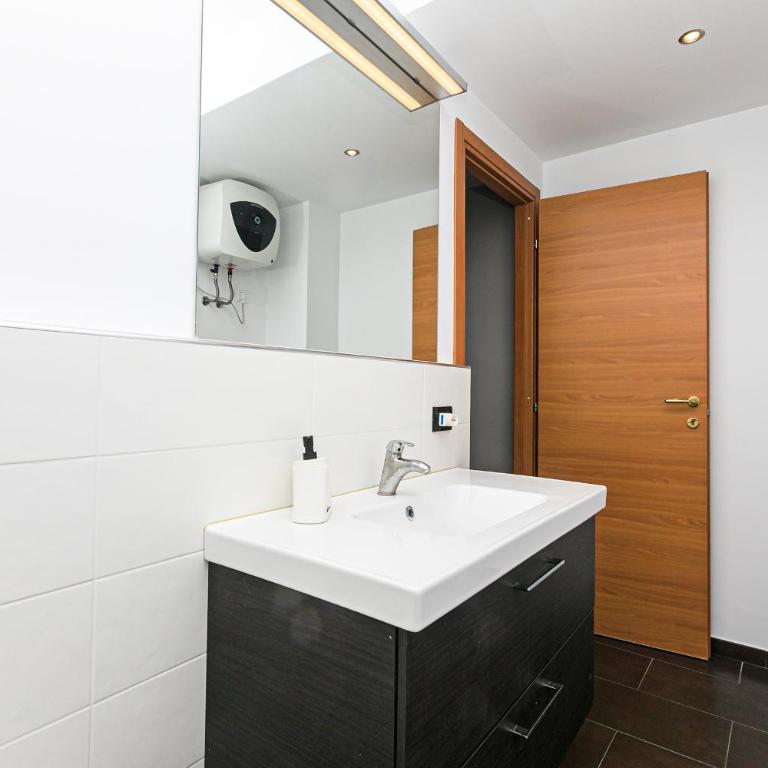 Gardenia House with parking by ML WHITE HOUSE - Apartamento de 2 dormitorios - 2