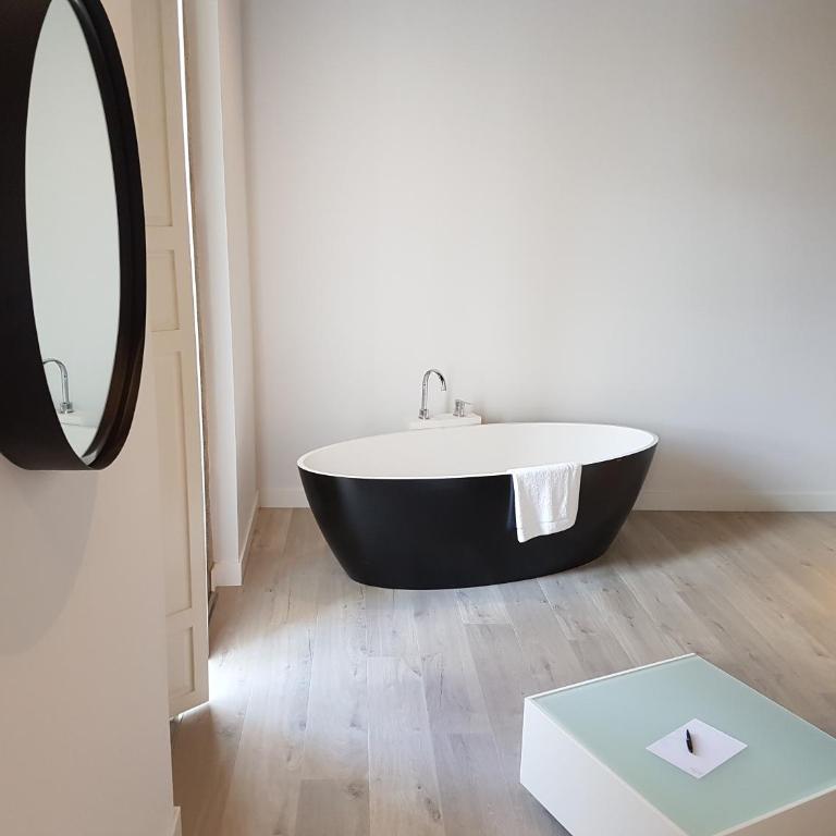 Hotel Montes - Deluxe Junior Suite - 2