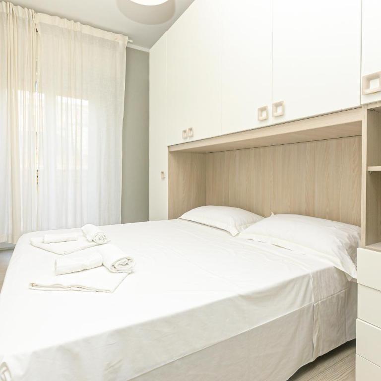 Apartments in Palazzo San Paolo with balconies by ML WHITE HOUSE - Appartamento Deluxe con 2 Camere da Letto e Balcone - 3