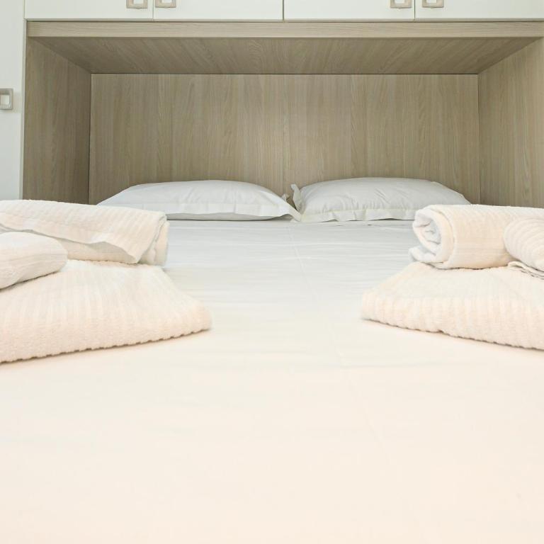 Apartments in Palazzo San Paolo with balconies by ML WHITE HOUSE - Appartamento Deluxe con 2 Camere da Letto e Balcone - 14