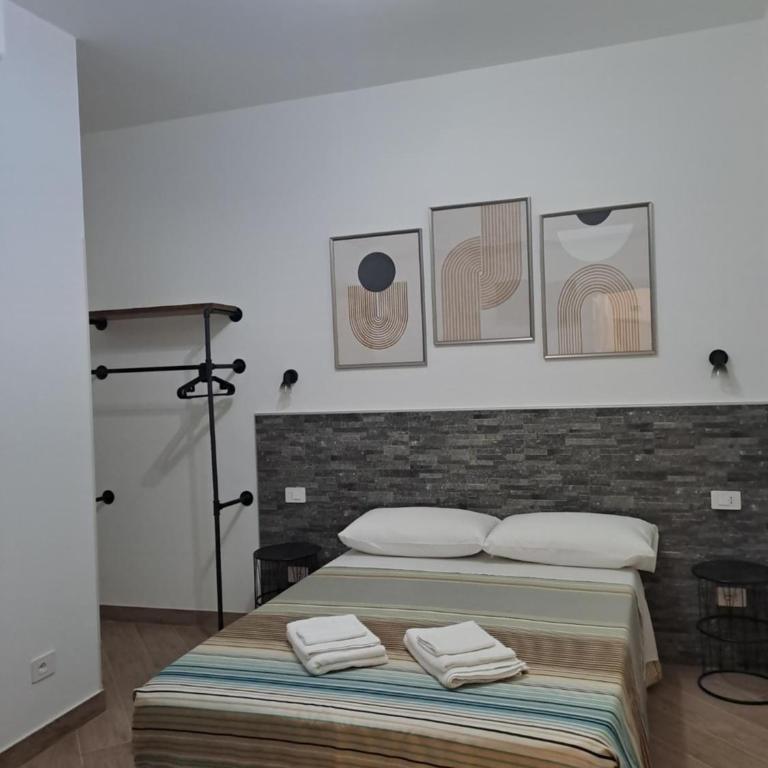 VACANZA A CASA-TARSIA Affittacamere - Camera Matrimoniale Deluxe con Balcone - 1