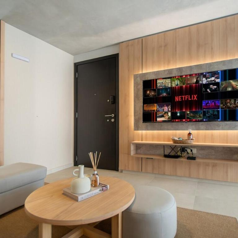 Corporate Oasis Balcony Workspace & Pool - Apartment - 11