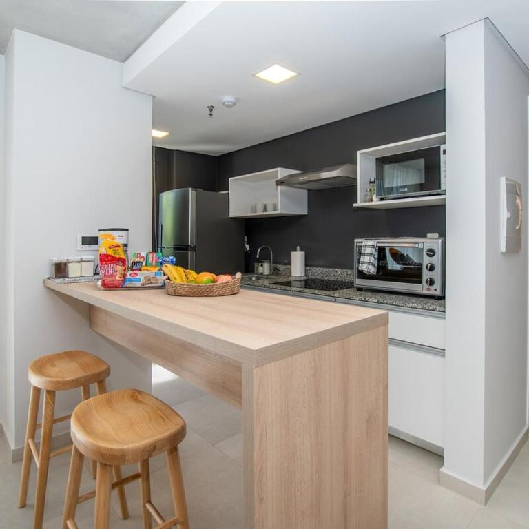 Corporate Oasis Balcony Workspace & Pool - Apartment - 14
