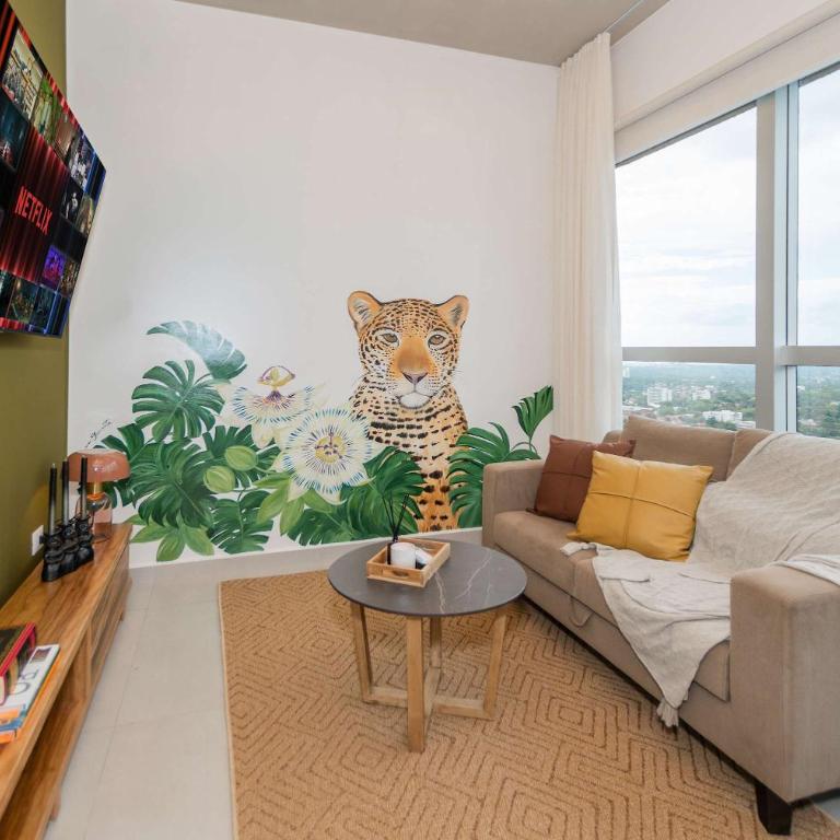 Skyline Luxury One BR in Petra Tower Pool & Views - Apartamento - 1