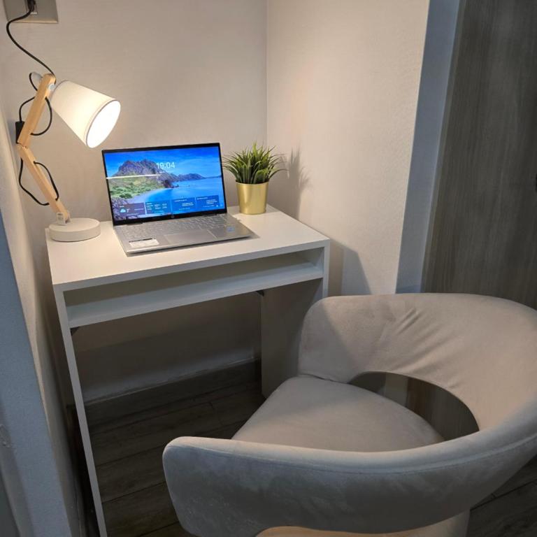 Excelente ubicacion Tranquilo departamento - One-Bedroom Apartment - 6