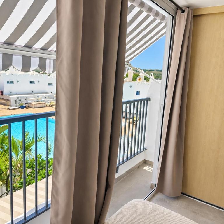 Pool View Yard Bungalow - Casa - 38