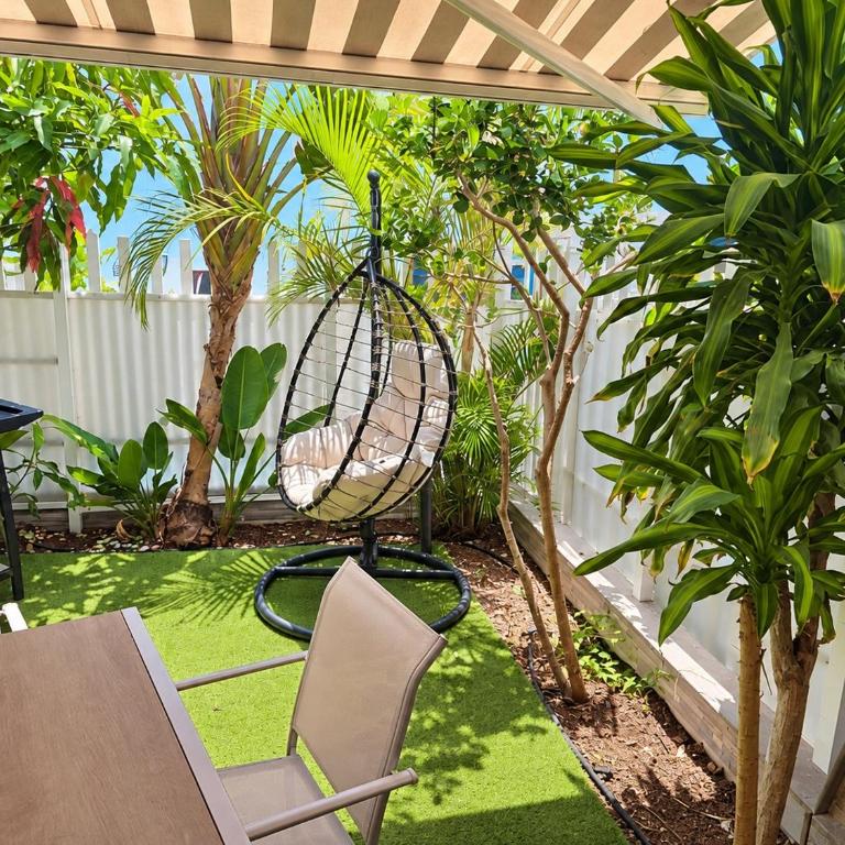 Pool View Yard Bungalow - Casa - 47