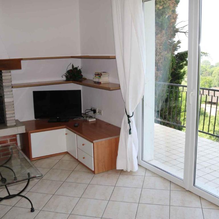 Apartment with Pool in Bardolino-Gardasee 57775 - Appartamento - 10
