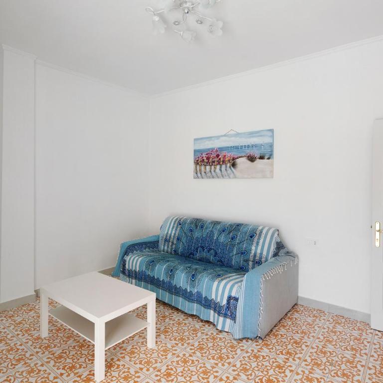 Anna & Roberto Suite Sorrento - Habitación Cuádruple con ducha - 13