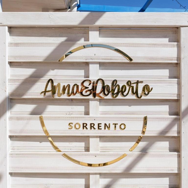 Anna & Roberto Suite Sorrento - Habitación Cuádruple con ducha - 6