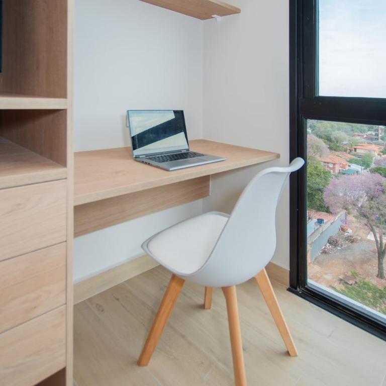 Modern Studio with Rooftop Pool Gym & 200 Mbps WiFi - Apartamento - 7