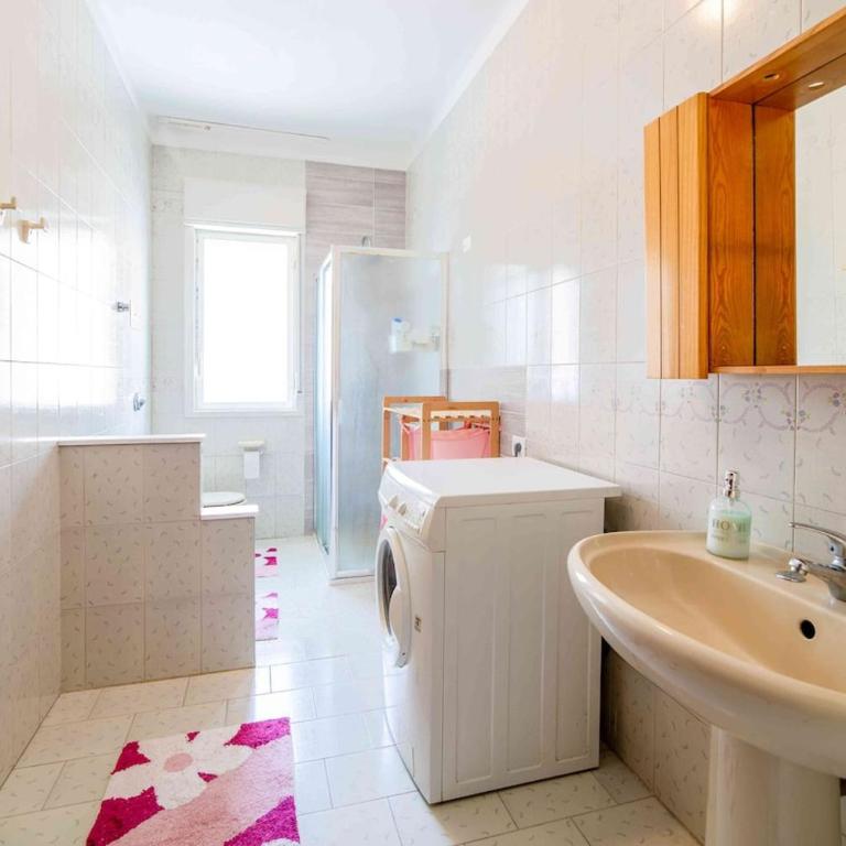 Blue Shell Spacious Two Bedroom Flat in the Centre - Appartamento con 2 Camere da Letto - 3