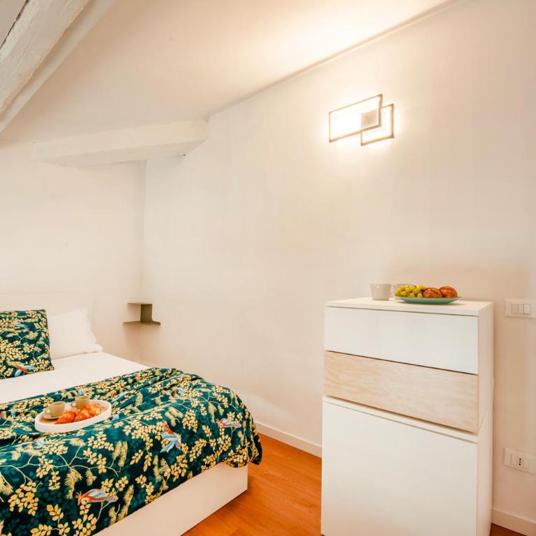 Duomo 10 minuti - 2 camere - Ascensore - Appartamento con 2 Camere da Letto - 8
