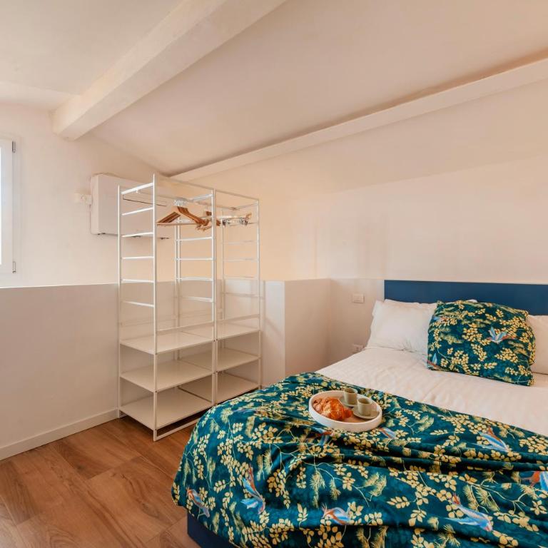 Duomo 10 minuti - 2 camere - Ascensore - Appartamento con 2 Camere da Letto - 21