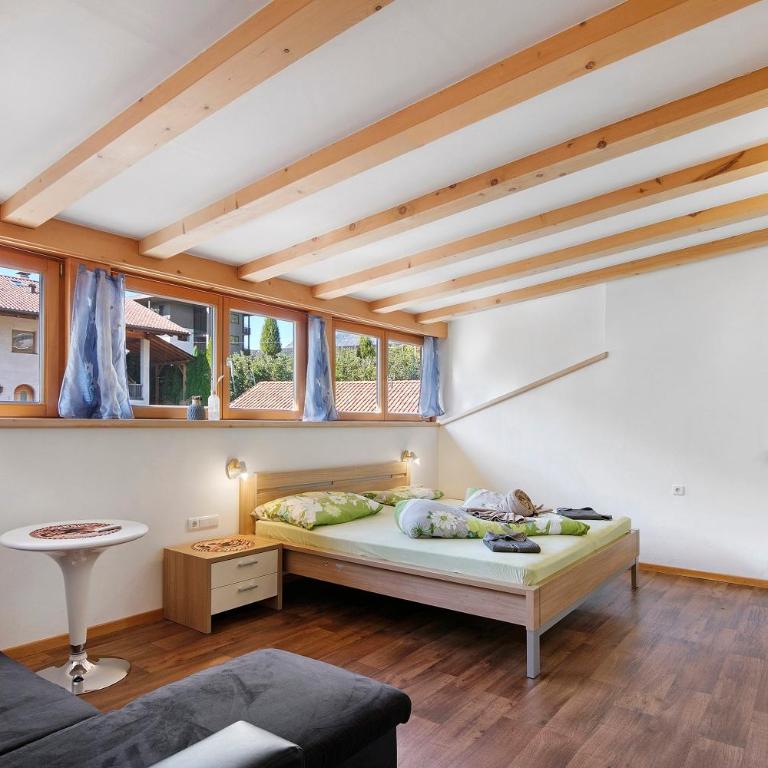 Frelich Apartments - Deluxe-Apartment mit 2 Schlafzimmern und Gartenblick - 4