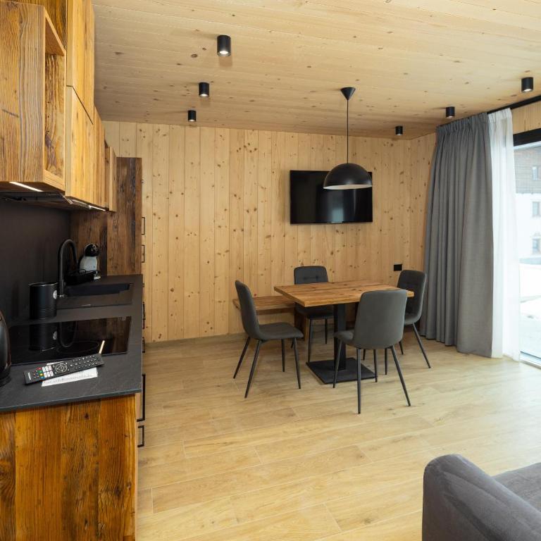 Leba House - One-Bedroom Apartment with Garden - 8