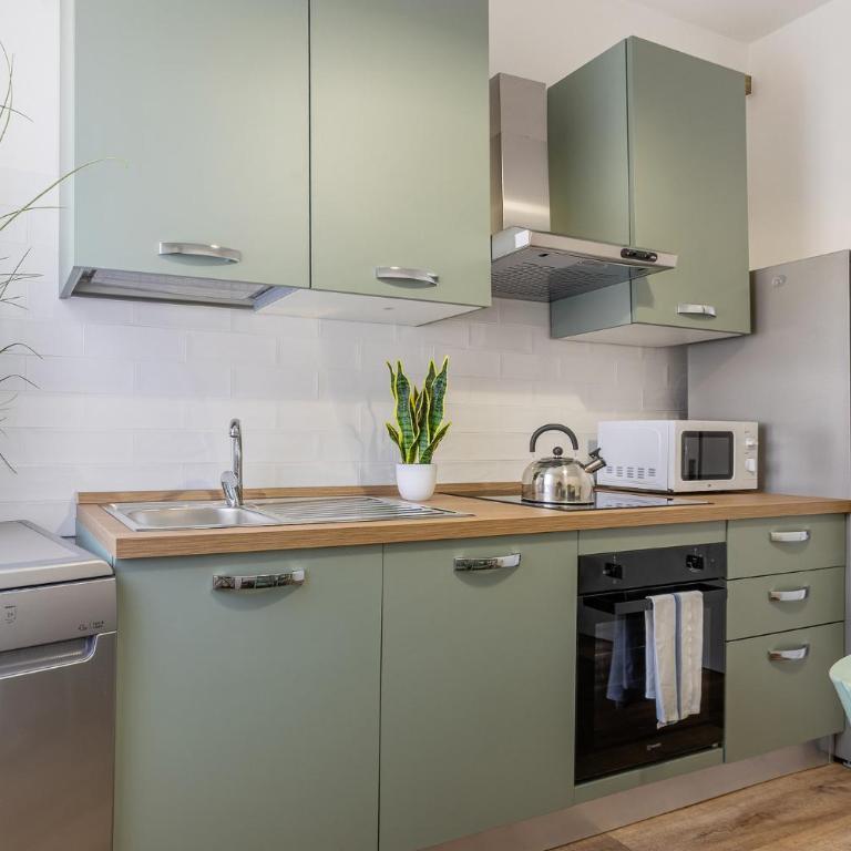 GuestHost - Bright Apartment in Ferrara Center - Appartamento con 3 Camere da Letto - 13