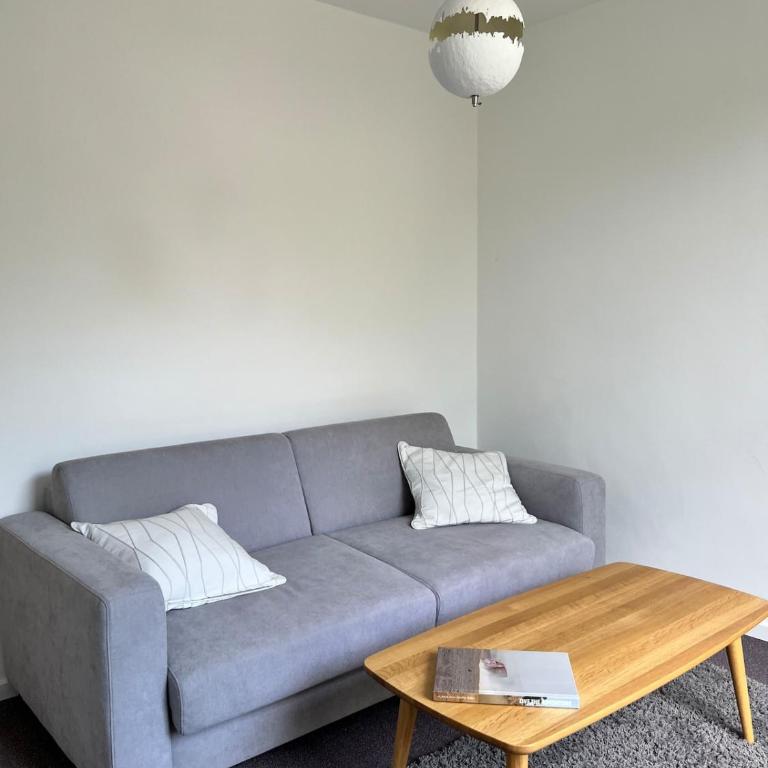 Bright Room with Gym & Balcony near Westpark - Apartamento de 1 dormitorio - 8