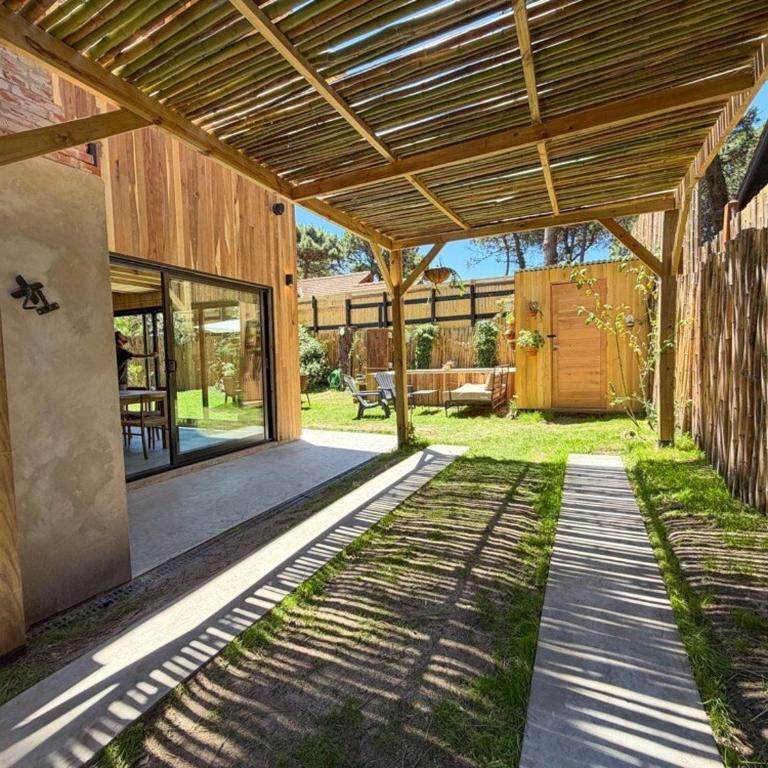 Casa cerca del mar con mini piscina climatizada a estrenar - Casa de 3 dormitorios - 42