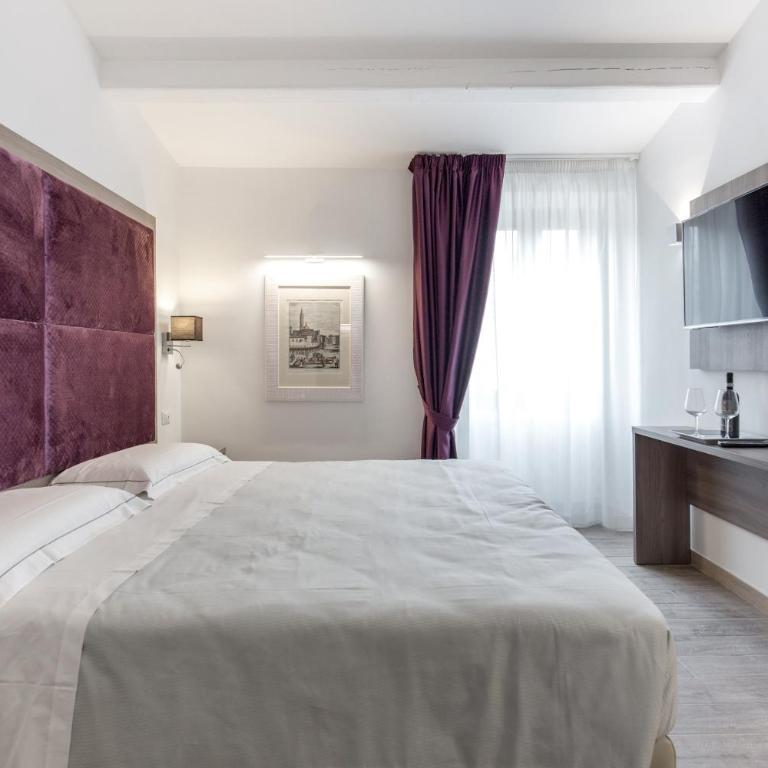 Apollo Guest House - Camera Familiare con Bagno - 14