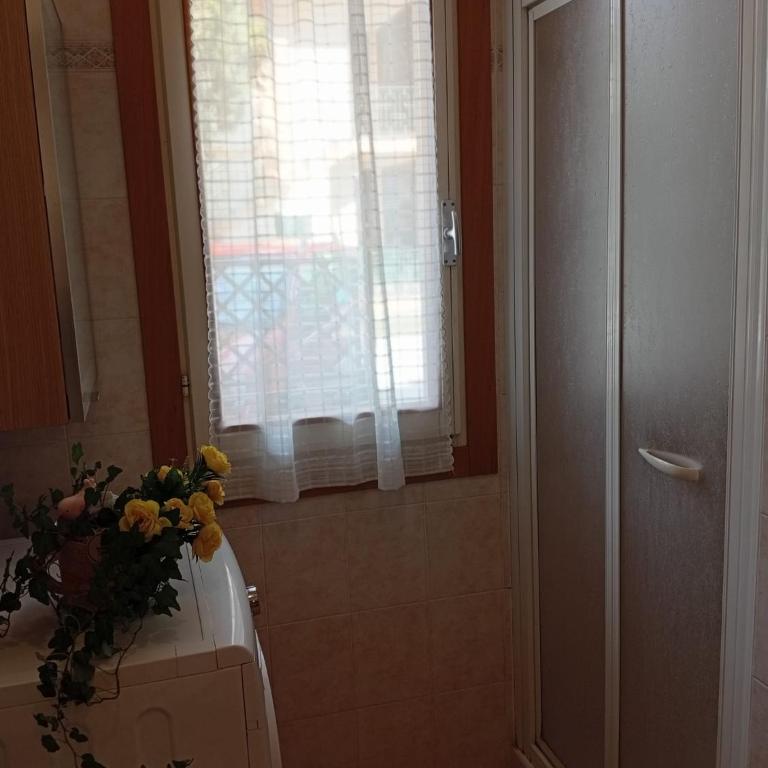 Dina/Viel - Two-Bedroom Bungalow - 4