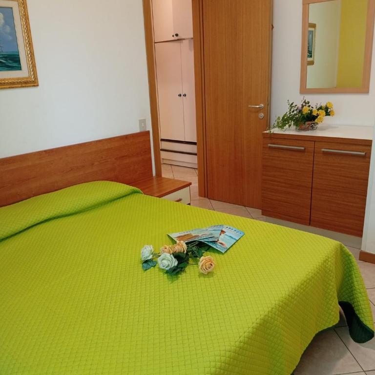 Dina/Viel - Two-Bedroom Bungalow - 13