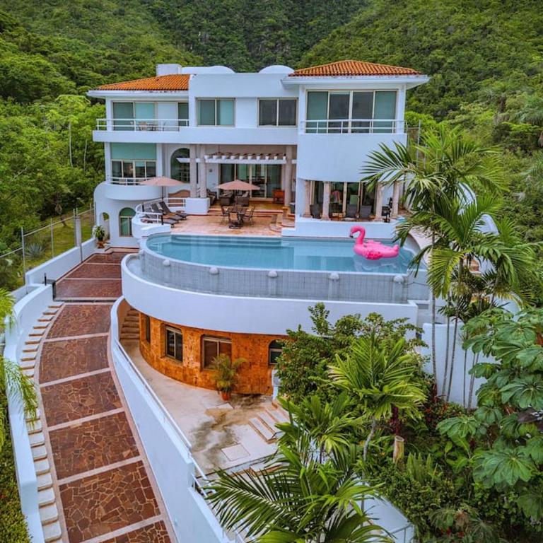 Heated Pool, Chef, Barman & Full Staff Sleeps 30 - Villa - 2
