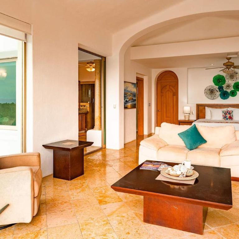 Heated Pool, Chef, Barman & Full Staff Sleeps 30 - Villa - 34