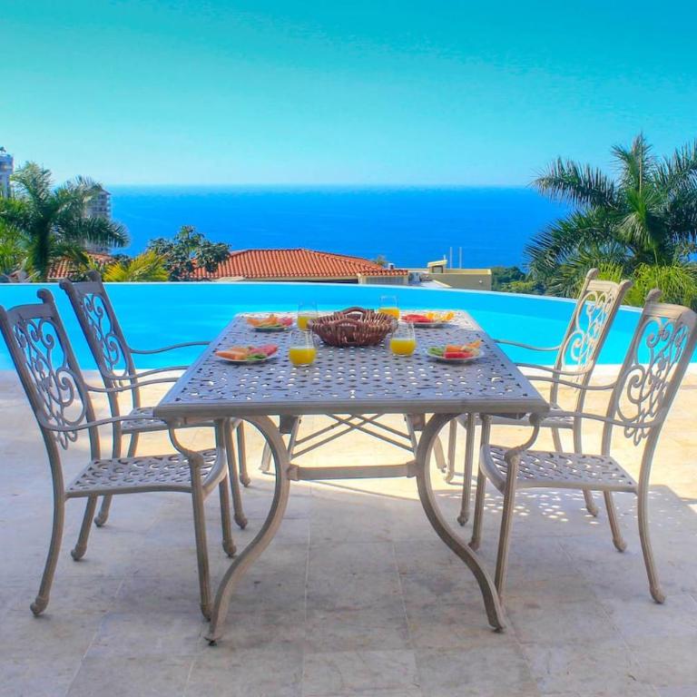 Heated Pool, Chef, Barman & Full Staff Sleeps 30 - Villa - 44