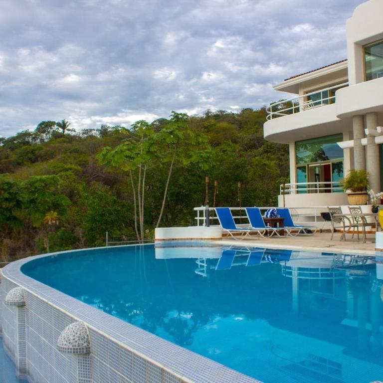 Heated Pool, Chef, Barman & Full Staff Sleeps 30 - Villa - 50