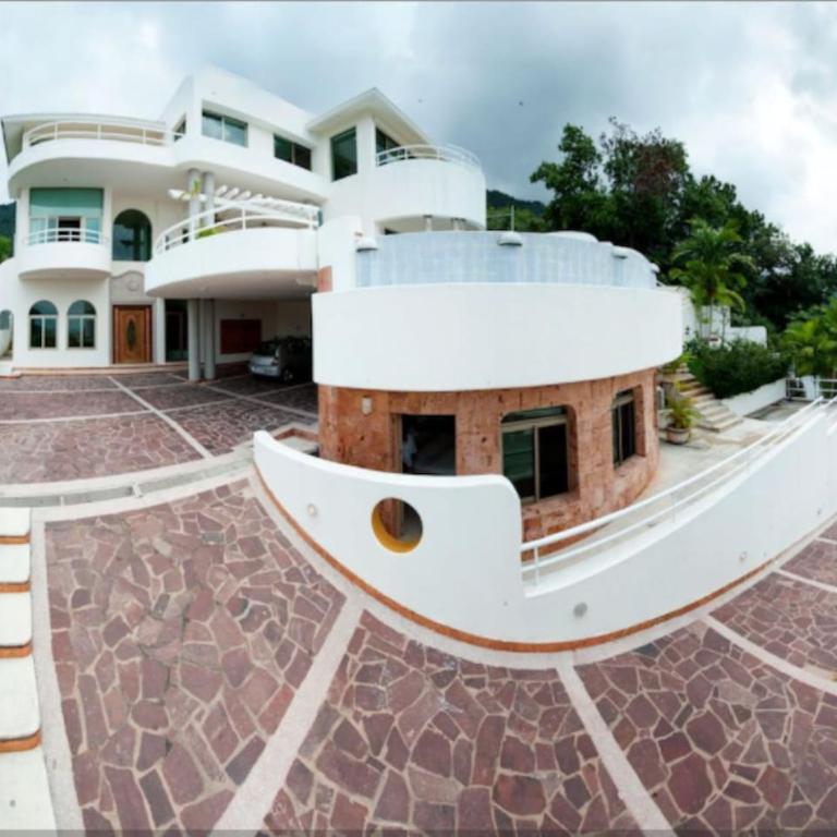 Heated Pool, Chef, Barman & Full Staff Sleeps 30 - Villa - 56