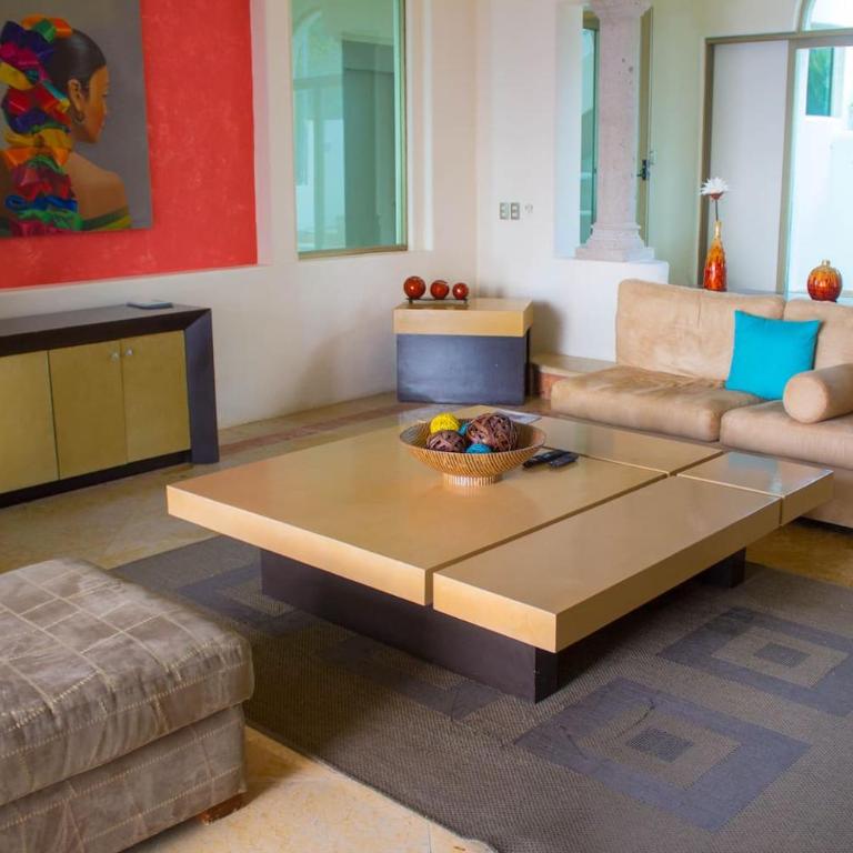Heated Pool, Chef, Barman & Full Staff Sleeps 30 - Villa - 64