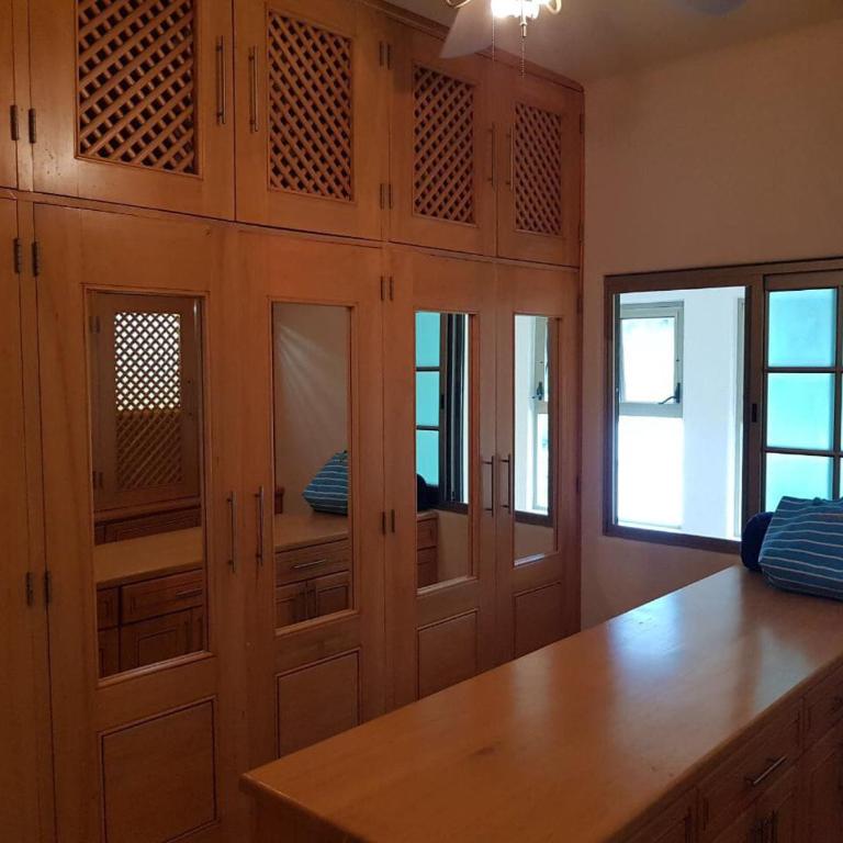 Heated Pool, Chef, Barman & Full Staff Sleeps 30 - Villa - 80