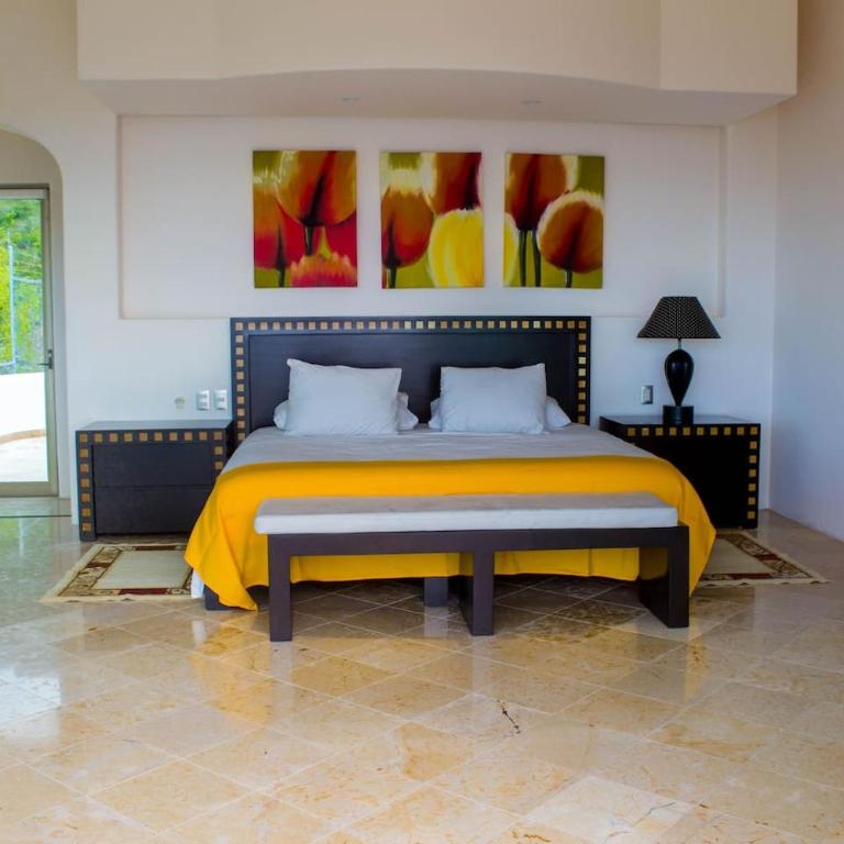 Heated Pool, Chef, Barman & Full Staff Sleeps 30 - Villa - 85