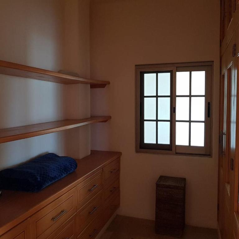 Heated Pool, Chef, Barman & Full Staff Sleeps 30 - Villa - 91