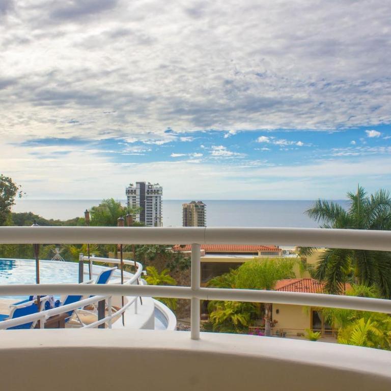 Heated Pool, Chef, Barman & Full Staff Sleeps 30 - Villa - 93