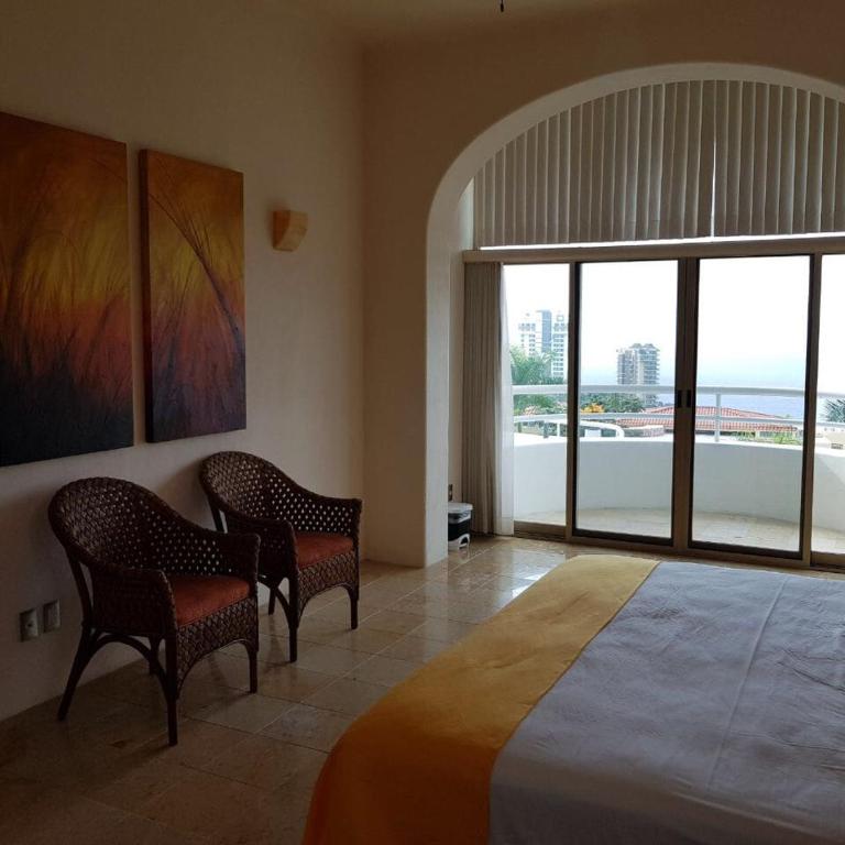 Heated Pool, Chef, Barman & Full Staff Sleeps 30 - Villa - 95