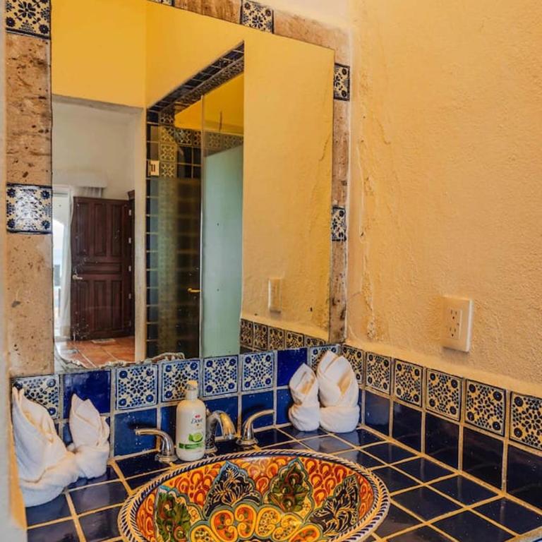Oceanfront Hacienda w Private Heated Pool - Casa - 13