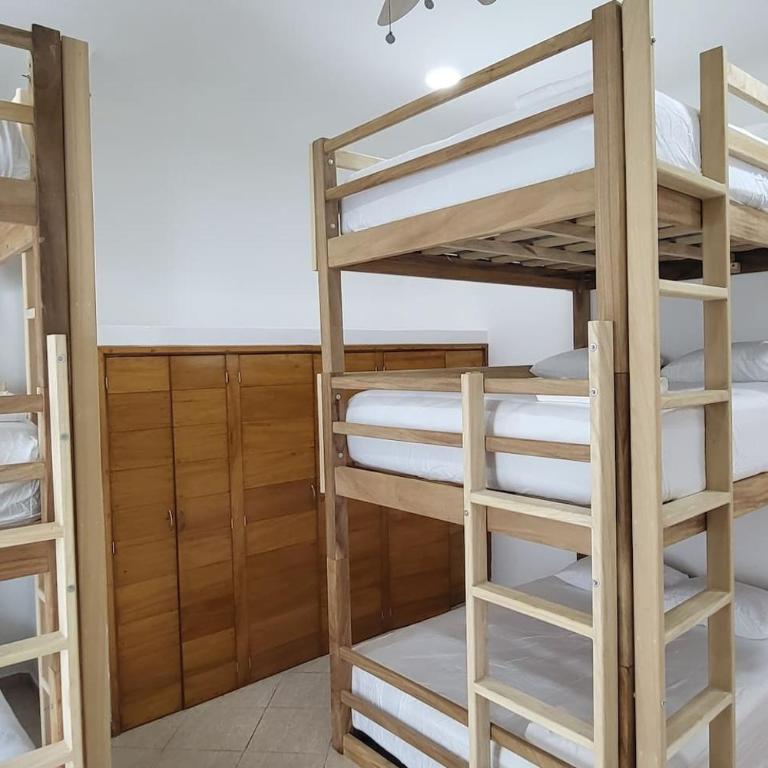 Villa w Heated Pool, Sleeps 30, Walk to Beach - Villa - 53